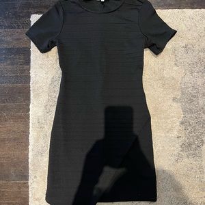 Textured black mini dress 🖤